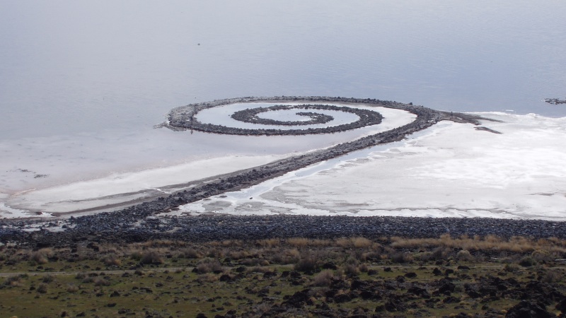 "Spiral Jetty" in mid-April 2005. {PD}