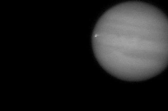 Amateur Astronomers Spot a Jupiter Explosion