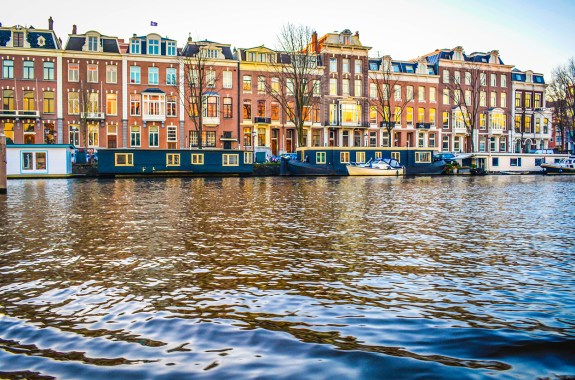 When Waters Rise, Who You Gonna Call? The Netherlands